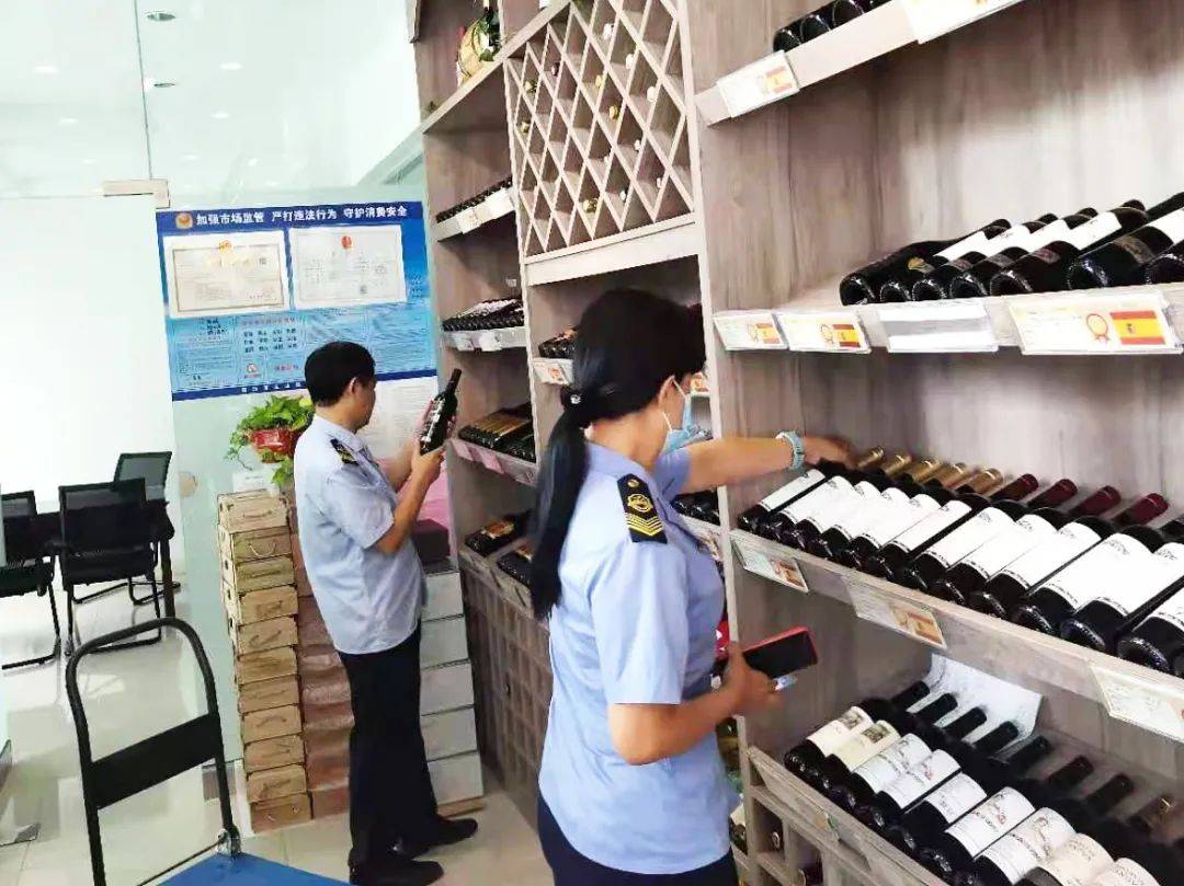 兰山区市场监管局开展酒水行业流通专项检查 筑牢食品安全防线